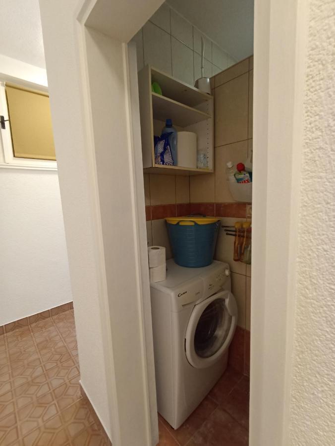 Apartment 70 M From The Beach Podgora Exterior foto
