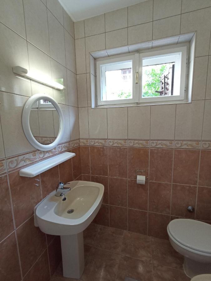 Apartment 70 M From The Beach Podgora Exterior foto